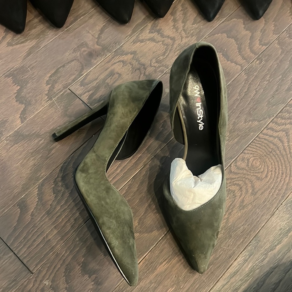 Nine West pumps